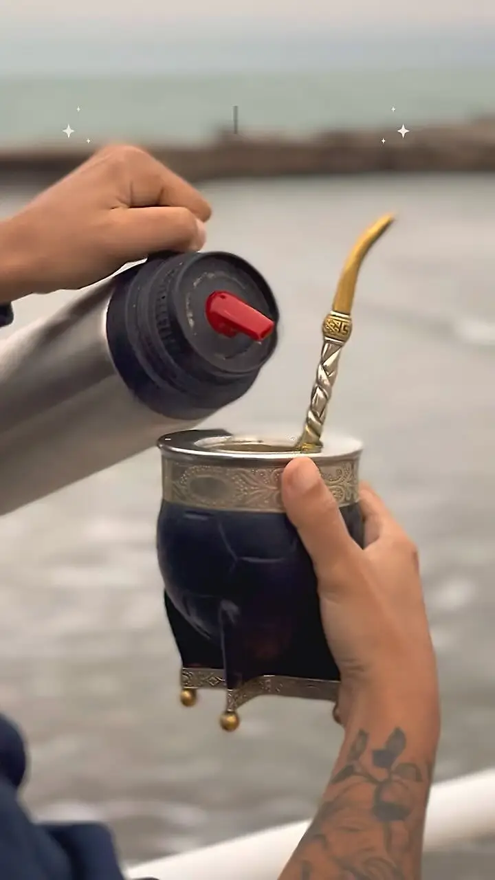 Bombilla grabada de regalo